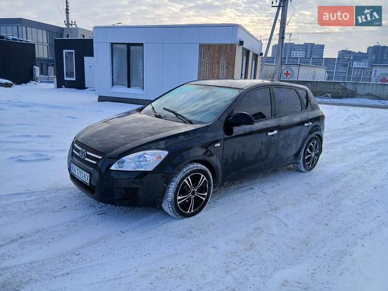 Хетчбек Kia Ceed 2007 в Києві фото 3 Хетчбек Kia Ceed 2007 в Києві