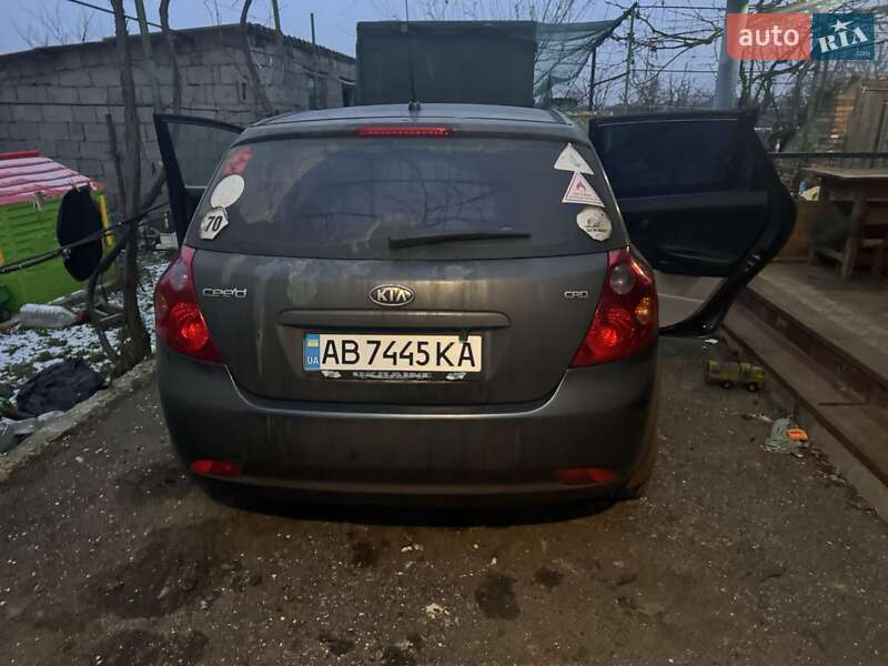 Хетчбек Kia Ceed 2008 в Грейгово