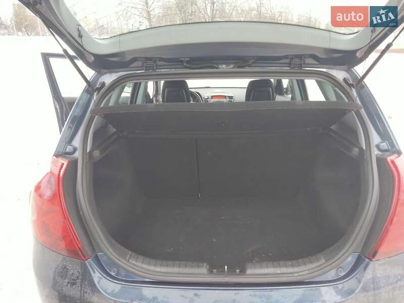 Хетчбек Kia Ceed 2008 в Мені фото 10 Хетчбек Kia Ceed 2008 в Мені