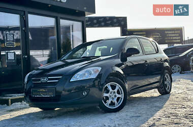 Хэтчбек Kia Ceed 2009 в Харькове