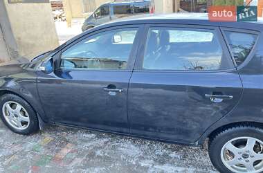Хэтчбек Kia Ceed 2010 в Хмельницком