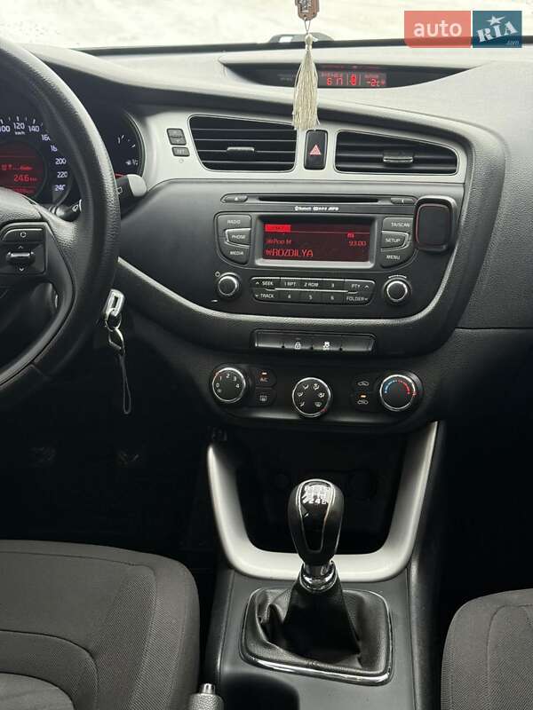 Универсал Kia Ceed 2014 в Стрые фото 19 Универсал Kia Ceed 2014 в Стрые