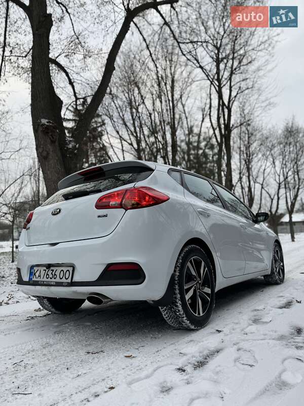 Хетчбек Kia Ceed 2015 в Києві фото 18 Хетчбек Kia Ceed 2015 в Києві