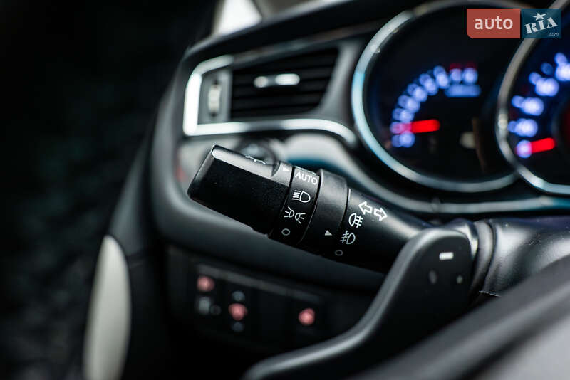 Хетчбек Kia Ceed 2016 в Києві