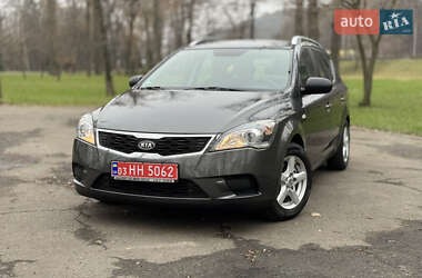 Универсал Kia Ceed 2011 в Киеве