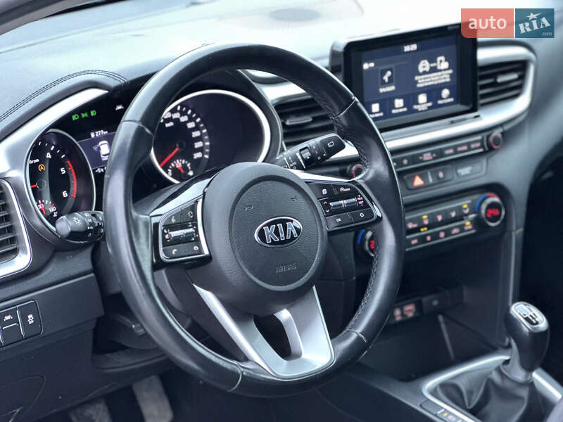 Универсал Kia Ceed 2018 в Луцке