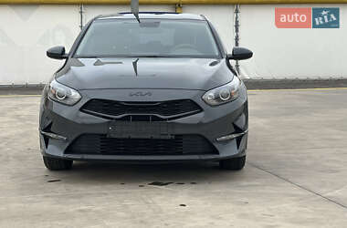 Хетчбек Kia Ceed 2022 в Запоріжжі