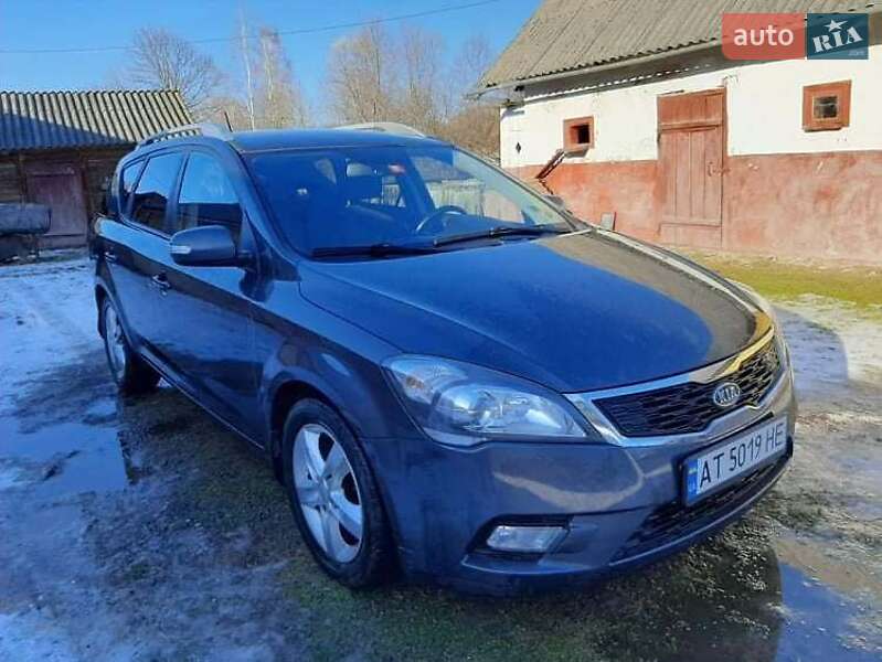 Универсал Kia Ceed 2010 в Ивано-Франковске