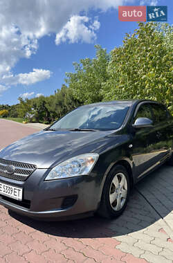 Хетчбек Kia Ceed 2009 в Чернівцях