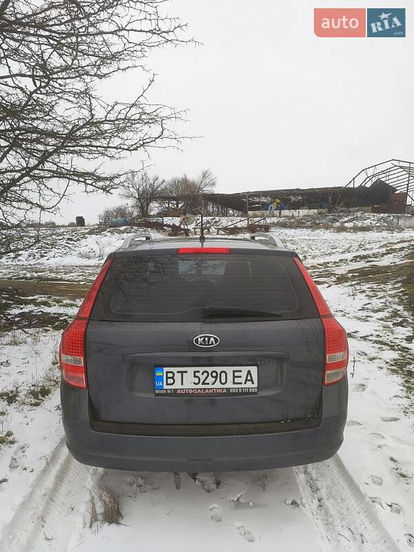 Универсал Kia Ceed 2011 в Великой Александровке фото 3 Универсал Kia Ceed 2011 в Великой Александровке