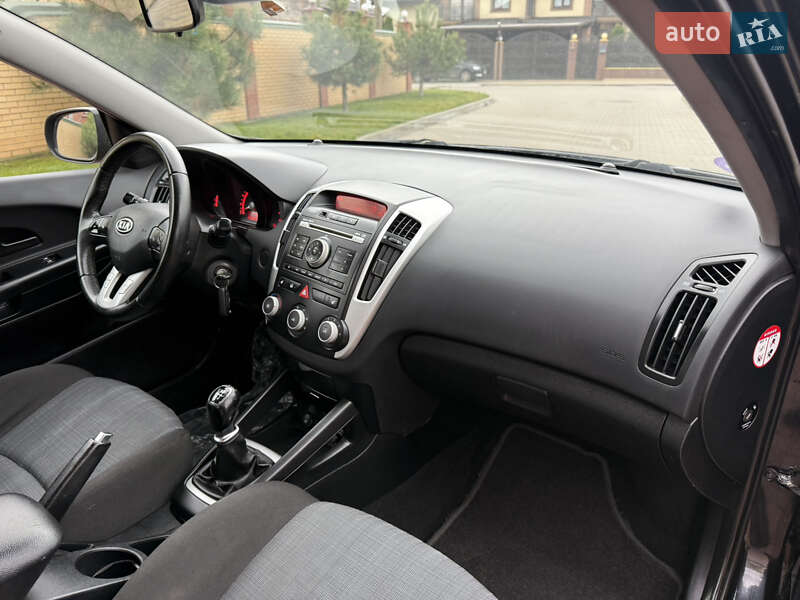 Универсал Kia Ceed 2011 в Белой Церкви