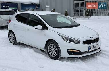Хетчбек Kia Ceed 2016 в Києві