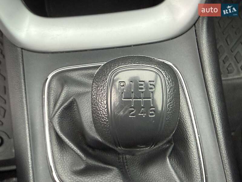 Хэтчбек Kia Ceed 2016 в Киеве