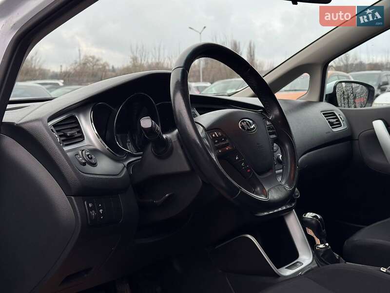 Універсал Kia Ceed 2013 в Кам'янець-Подільському