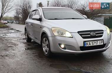 Хэтчбек Kia Ceed 2008 в Прилуках