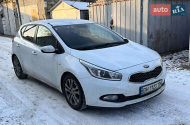Хэтчбек Kia Ceed 2012 в Одессе