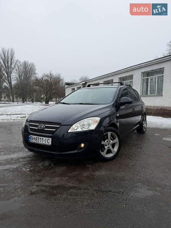 Хэтчбек Kia Ceed 2007 в Одессе