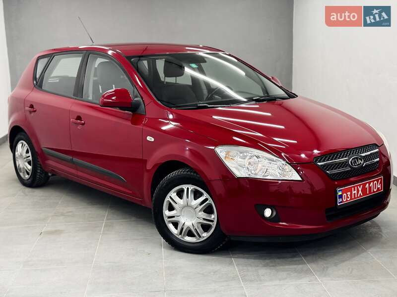 Хетчбек Kia Ceed 2007 в Стрию