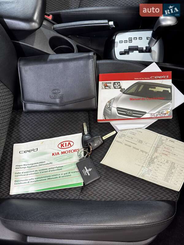 Хетчбек Kia Ceed 2007 в Стрию