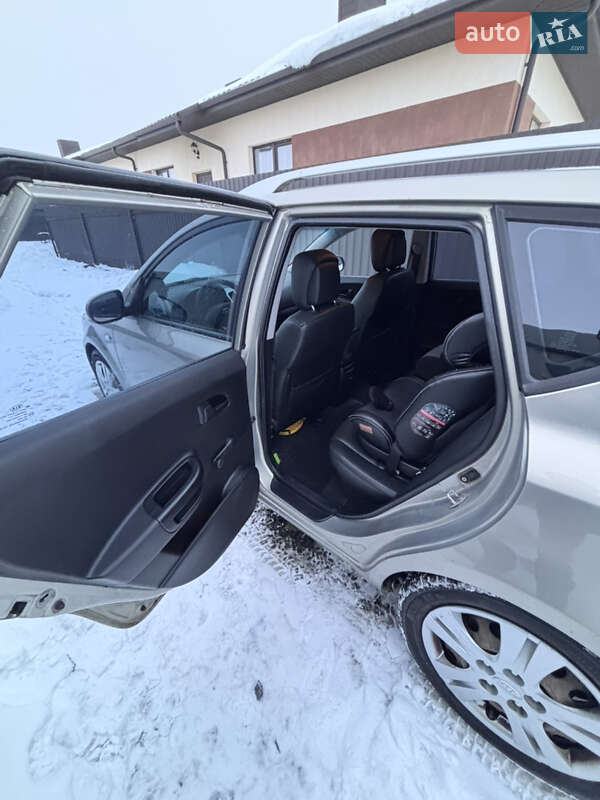 Универсал Kia Ceed 2010 в Луцке