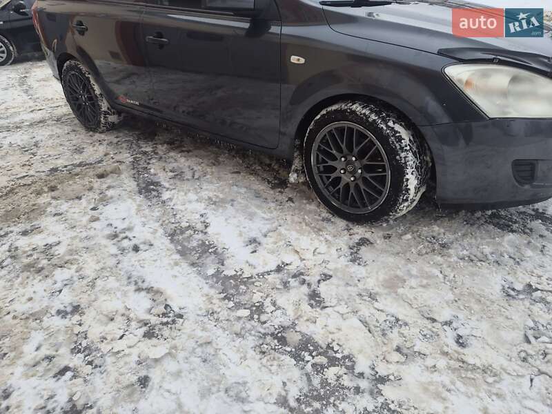 Универсал Kia Ceed 2008 в Ирпене фото 2 Универсал Kia Ceed 2008 в Ирпене