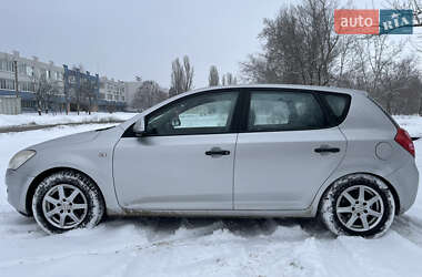 Хэтчбек Kia Ceed 2007 в Днепре