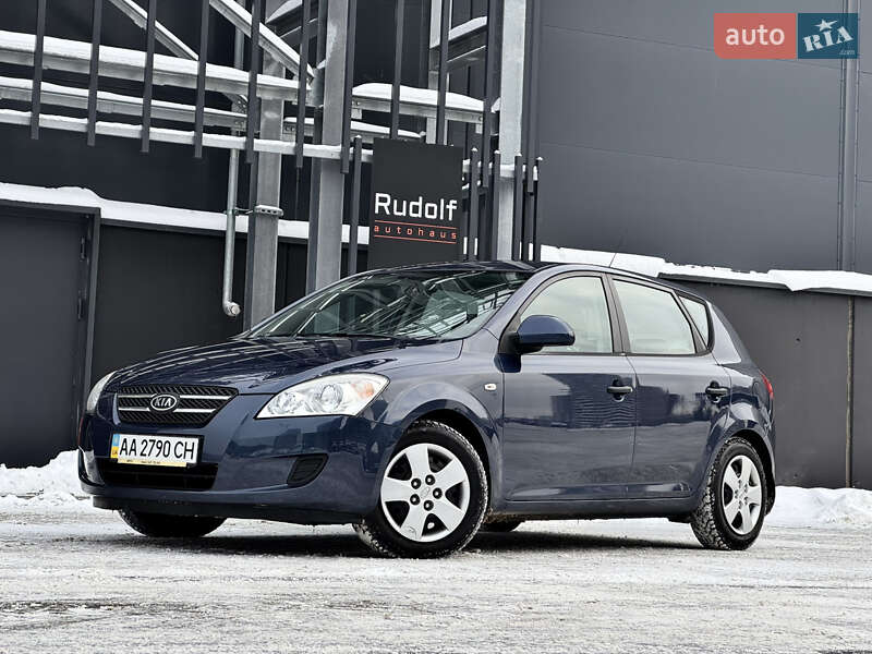 Хэтчбек Kia Ceed 2009 в Киеве