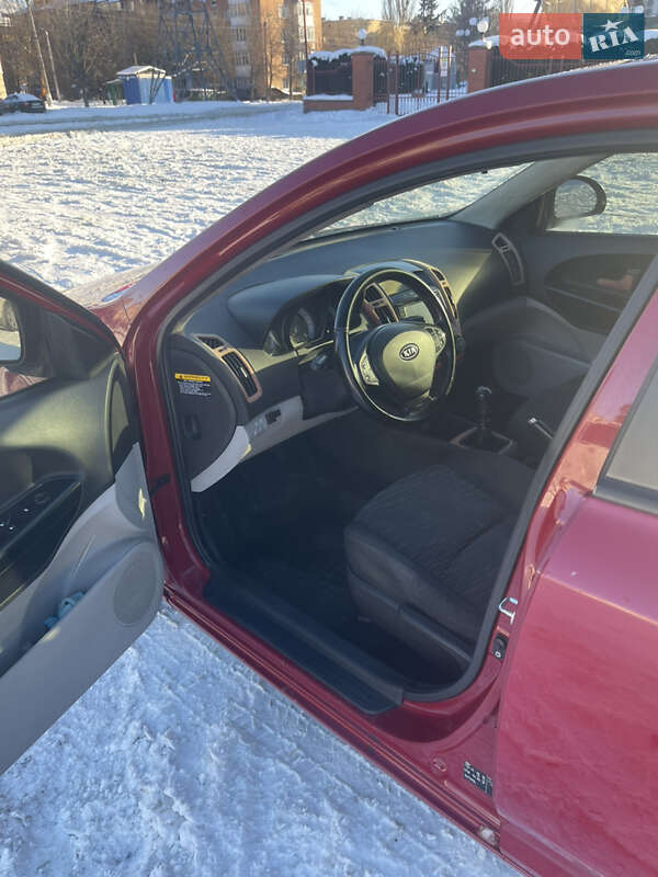 Хэтчбек Kia Ceed 2008 в Белой Церкви