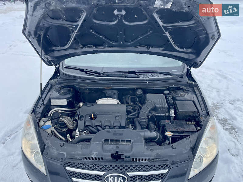 Хэтчбек Kia Ceed 2008 в Обухове