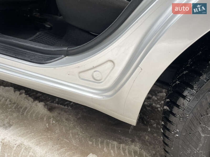 Хетчбек Kia Ceed 2009 в Хмельницькому фото 25 Хетчбек Kia Ceed 2009 в Хмельницькому