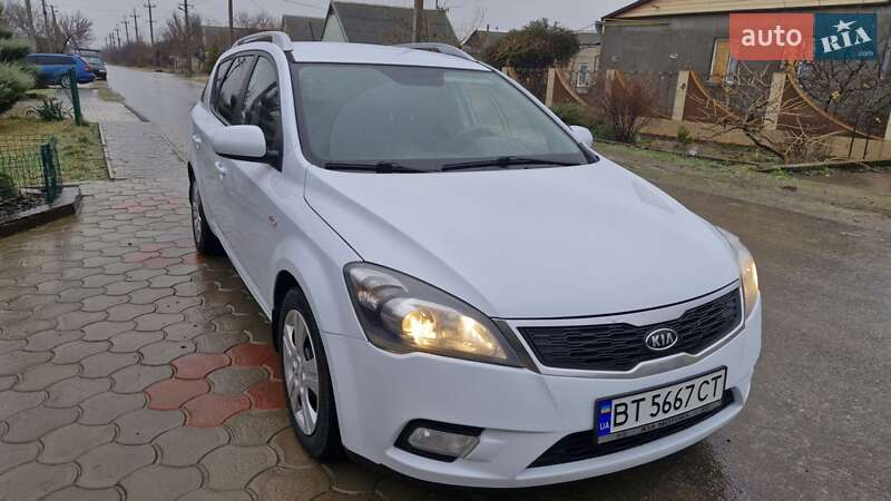 Kia Ceed 2011