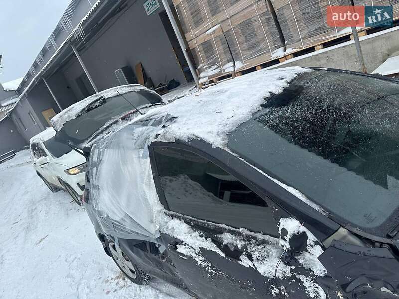 Хетчбек Kia Ceed 2008 в Києві фото 6 Хетчбек Kia Ceed 2008 в Києві