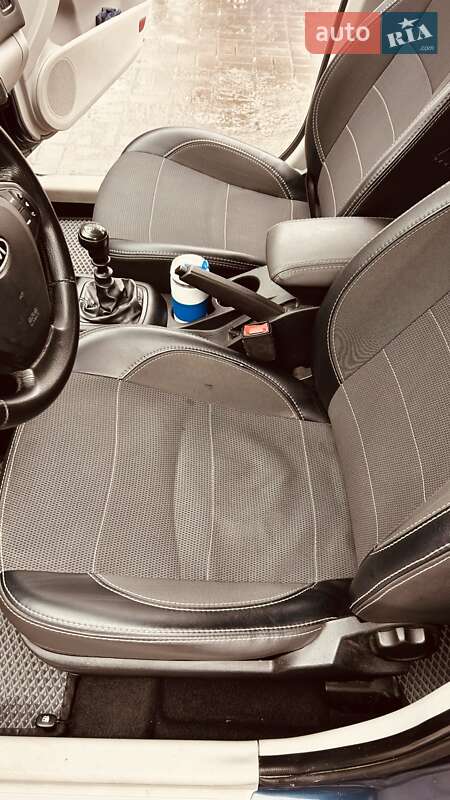 Хетчбек Kia Ceed 2008 в Дніпрі