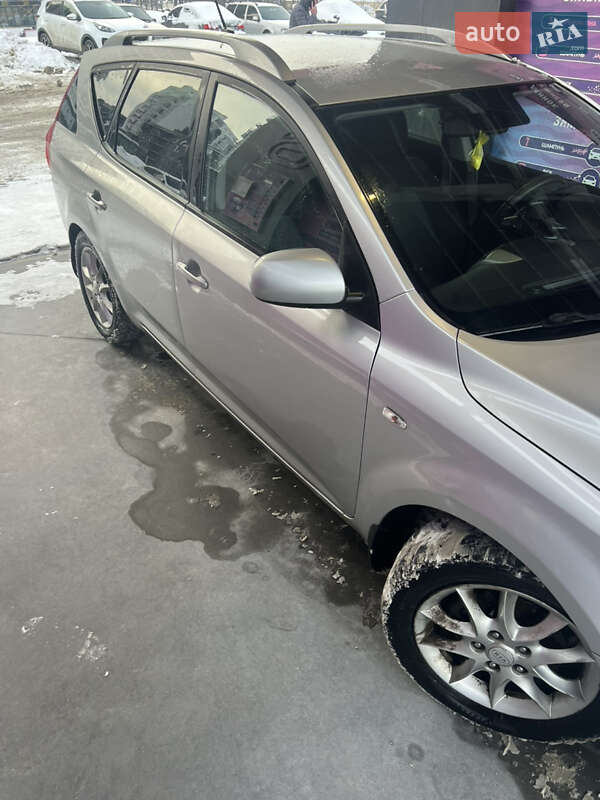 Універсал Kia Ceed 2009 в Львові