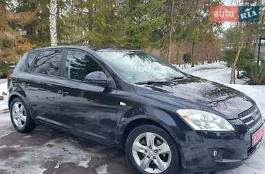 Хэтчбек Kia Ceed 2009 в Луцке