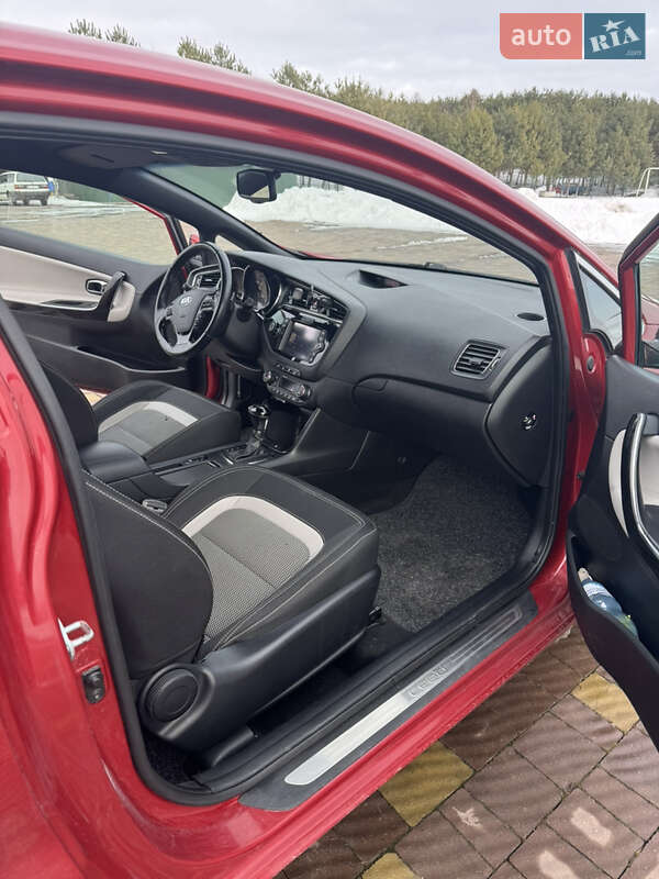 Хэтчбек Kia Ceed 2016 в Перемышлянах фото 2 Хэтчбек Kia Ceed 2016 в Перемышлянах