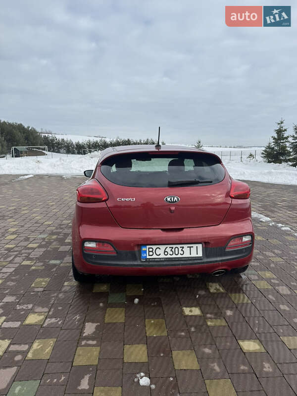 Хэтчбек Kia Ceed 2016 в Перемышлянах фото 11 Хэтчбек Kia Ceed 2016 в Перемышлянах