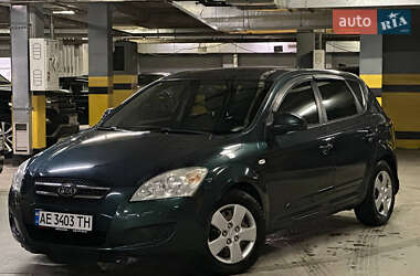 Хэтчбек Kia Ceed 2009 в Днепре