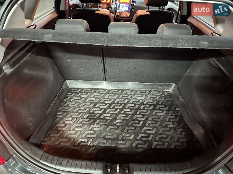 Хэтчбек Kia Ceed 2009 в Днепре