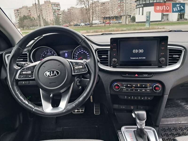 Универсал Kia Ceed 2019 в Запорожье