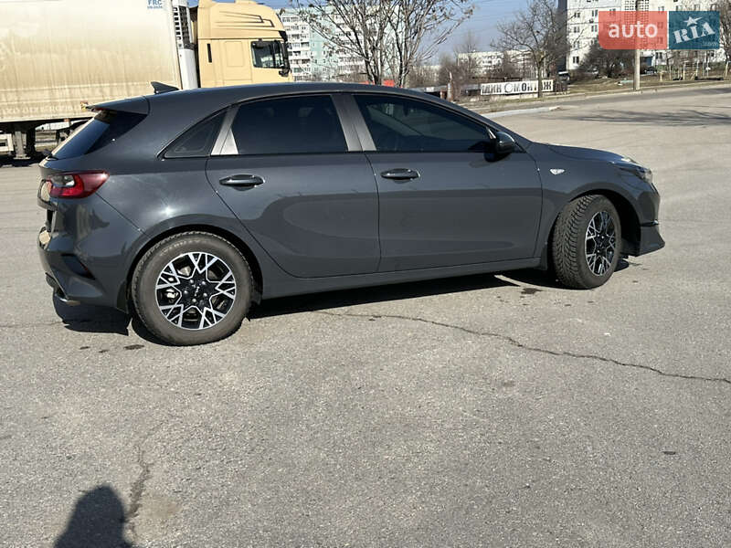 Хэтчбек Kia Ceed 2022 в Запорожье