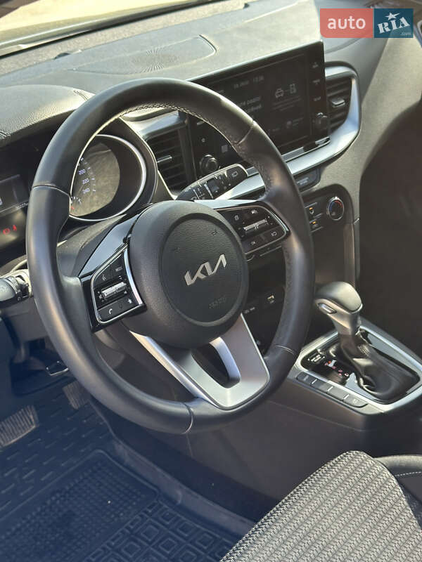 Хэтчбек Kia Ceed 2022 в Запорожье