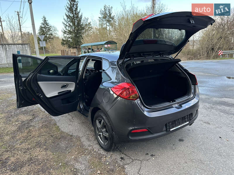 Хэтчбек Kia Ceed 2013 в Киеве фото 65 Хэтчбек Kia Ceed 2013 в Киеве