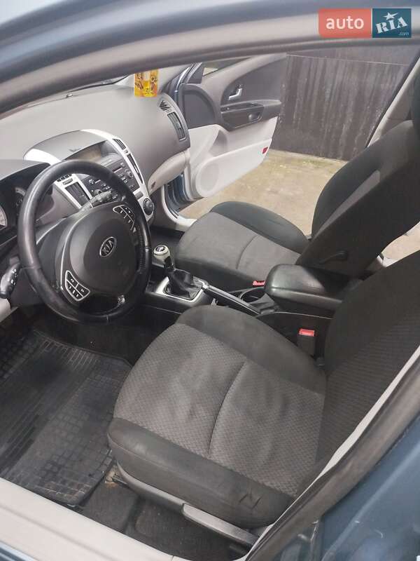 Хетчбек Kia Ceed 2007 в Кам'янському