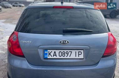 Хэтчбек Kia Ceed 2008 в Украинке