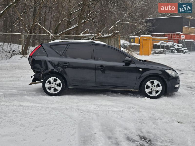 Универсал Kia Ceed 2010 в Киеве