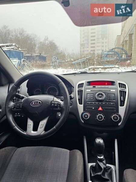 Универсал Kia Ceed 2010 в Киеве