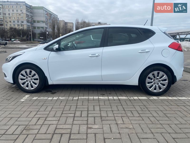 Хэтчбек Kia Ceed 2013 в Черкассах