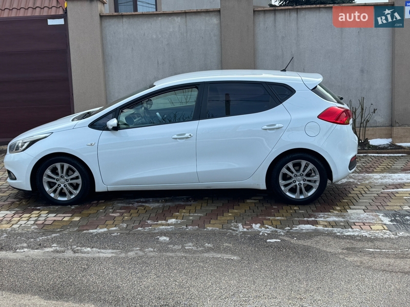 Хэтчбек Kia Ceed 2012 в Одессе