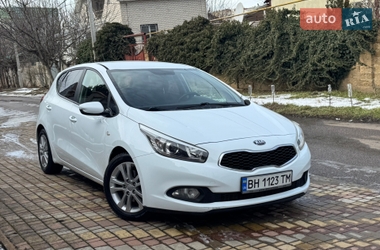 Хетчбек Kia Ceed 2012 в Одесі